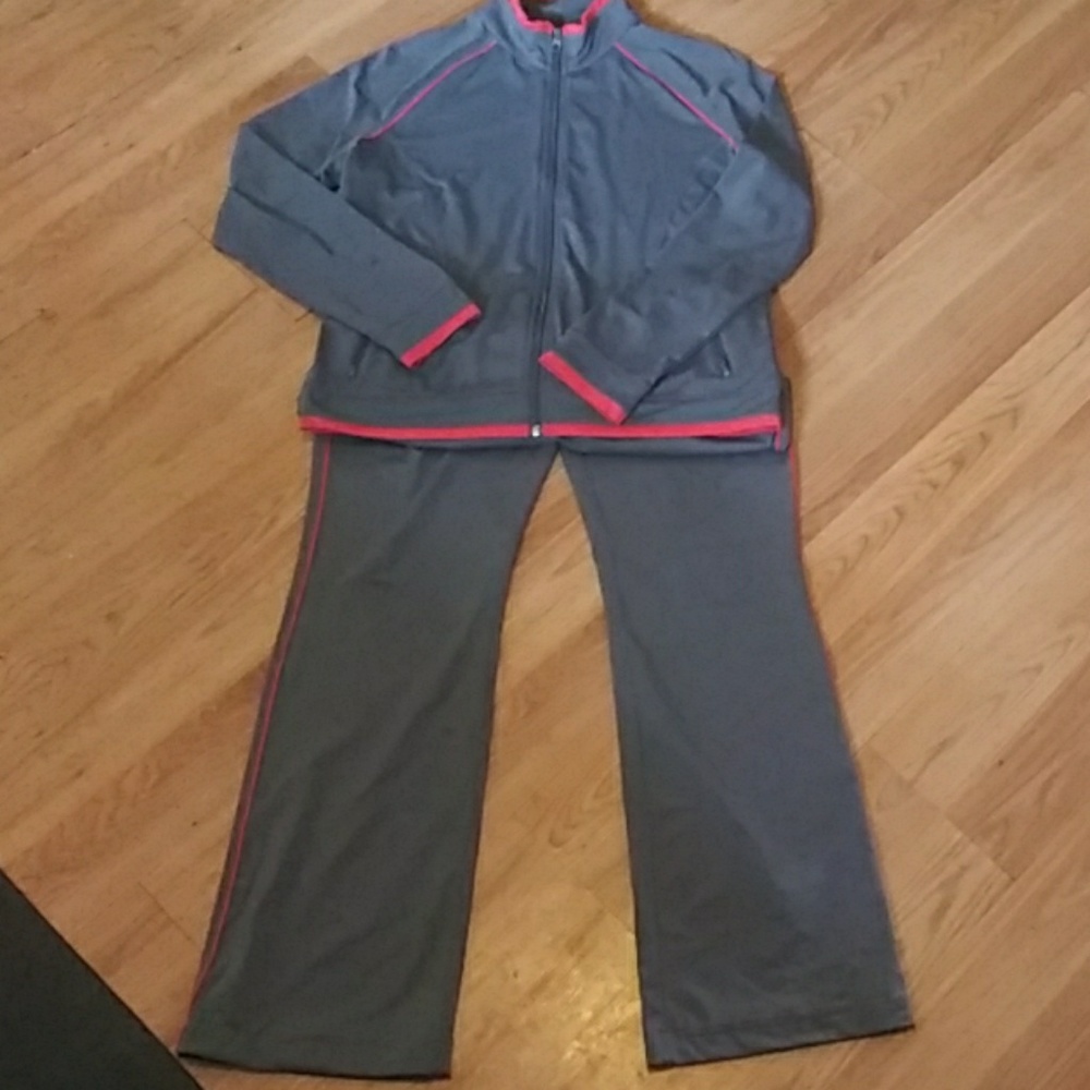 New York & Company tracksuit